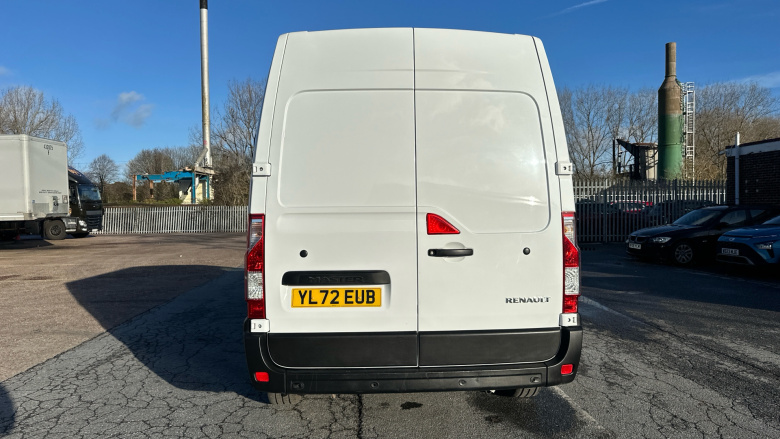 Renault Master Mwb Diesel Fwd MM35dCi 135 Business+ Medium Roof Van